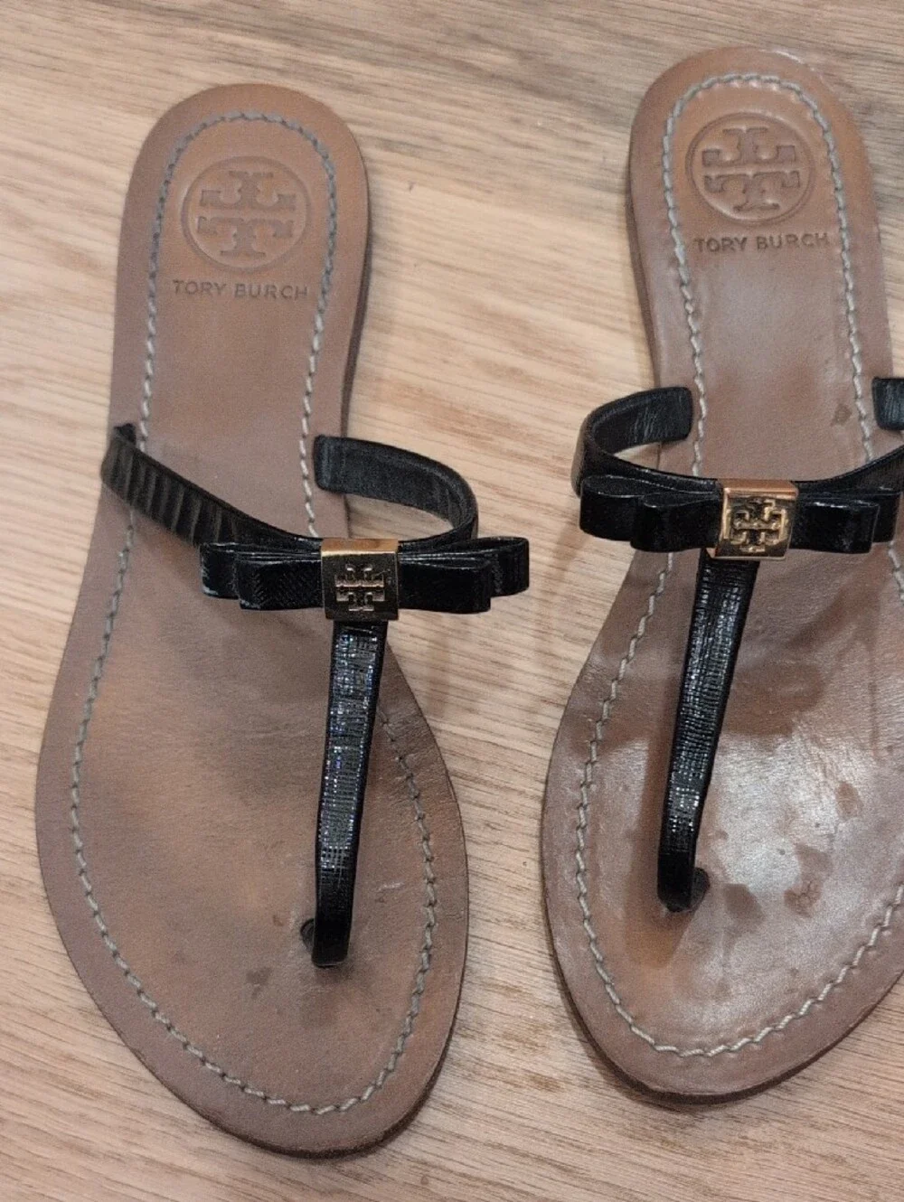 Tory Burch Black Patent Leather T-Strap Sandals with Gold Logo